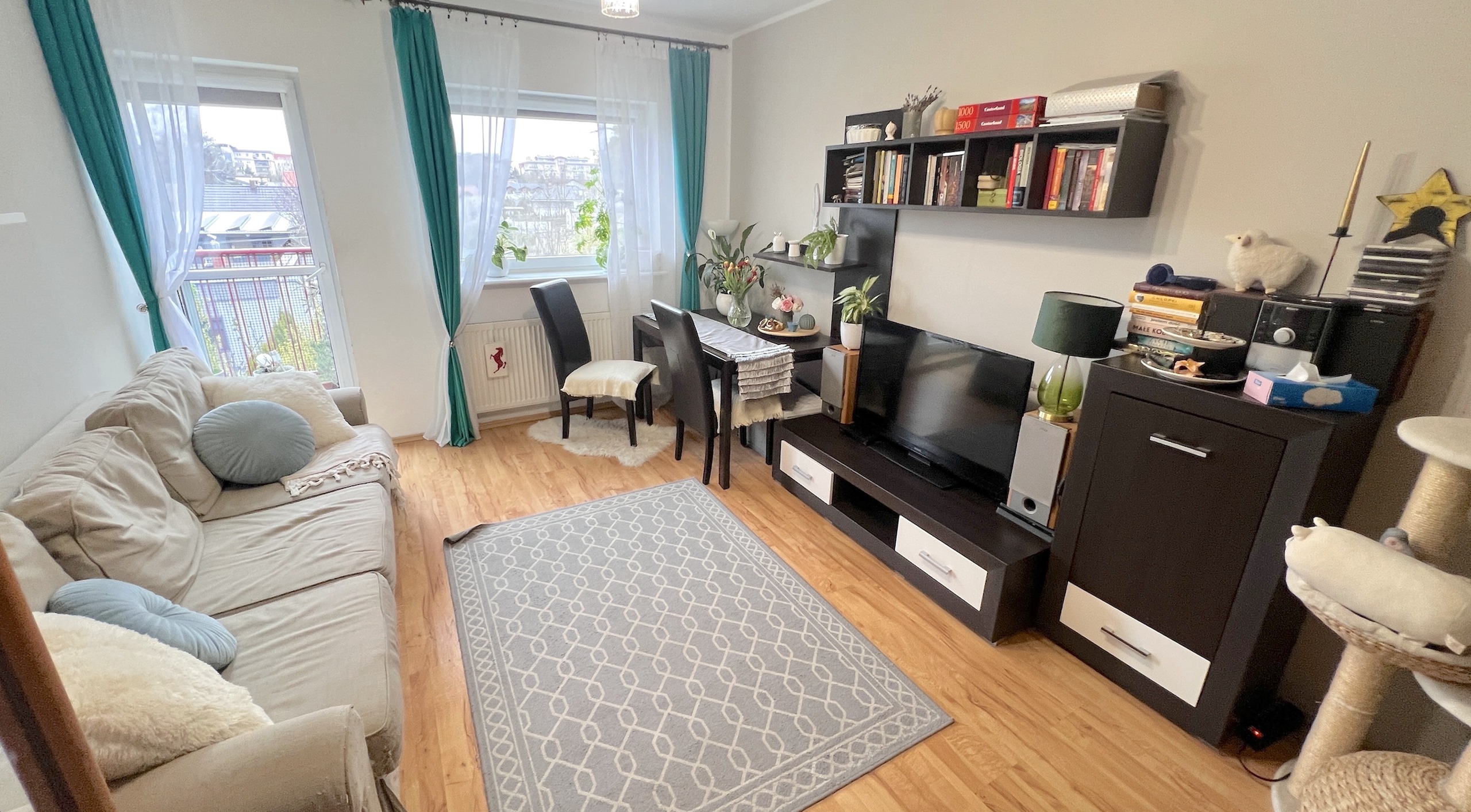 Mieszkanie 2 pokojowe z klimatycznym balkonem - zdjęcie 1