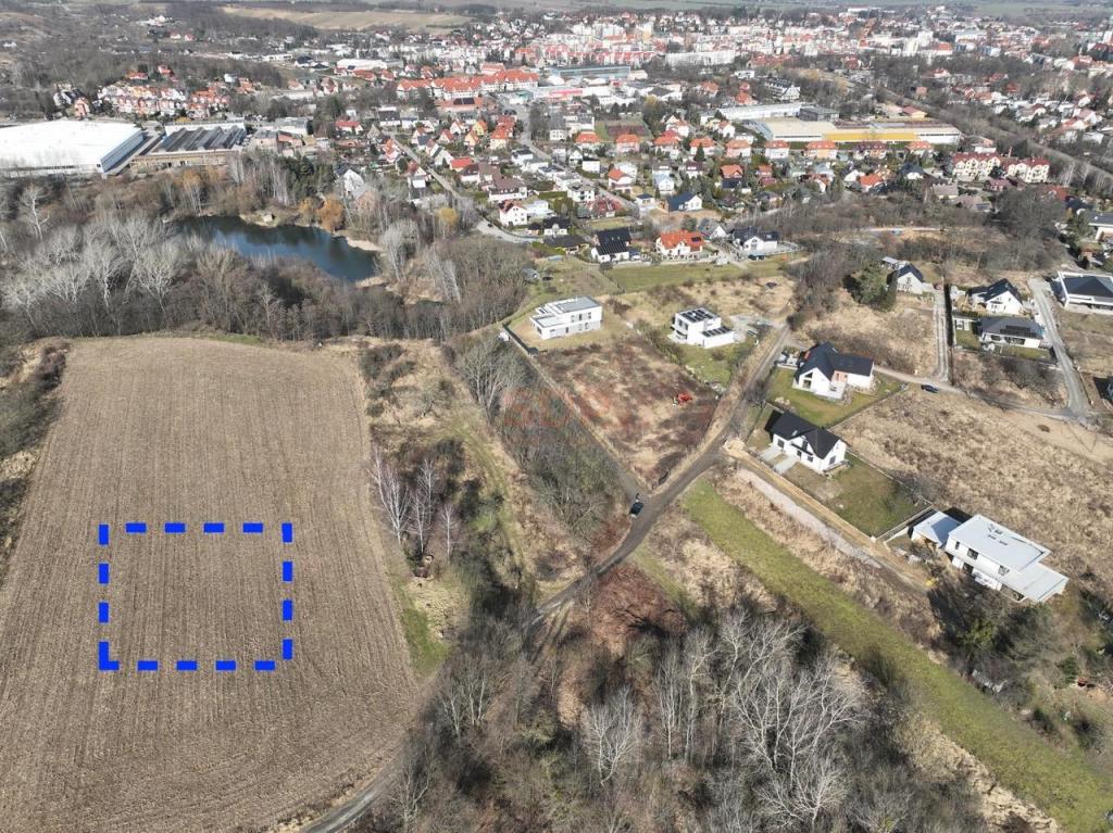 Działka budowlana 967 m², Trzebnica, Okulickiego Leopolda gen. - zdjęcie 3