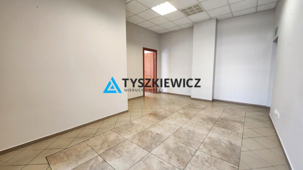 Lokal w centrum, wejście od głównej ulicy, biuro - zdjęcie 1