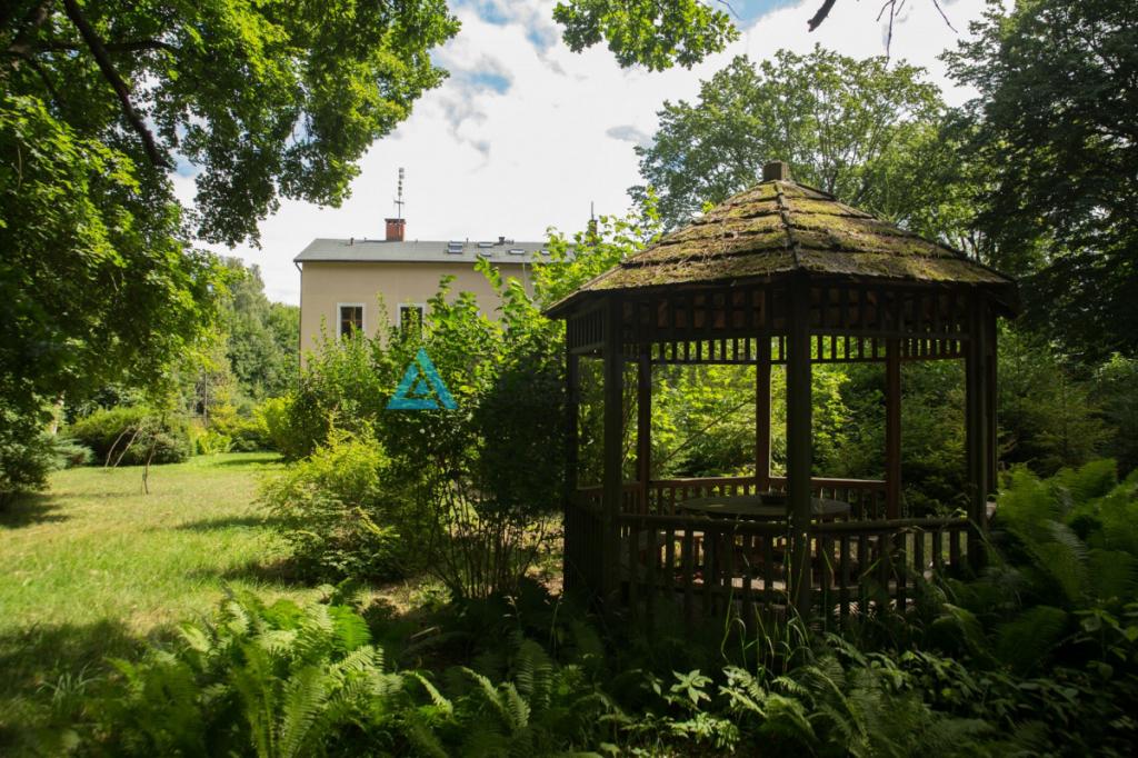 Obiekt historyczny nad rzeką Radunią w Bielkowie - zdjęcie 7