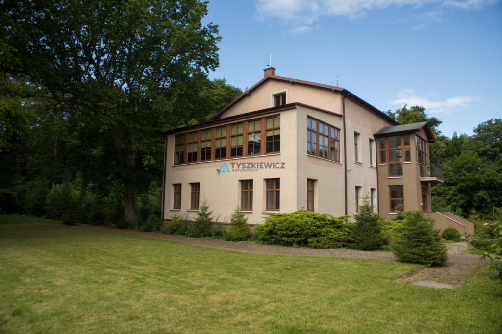 Obiekt historyczny nad rzeką Radunią w Bielkowie - zdjęcie 2