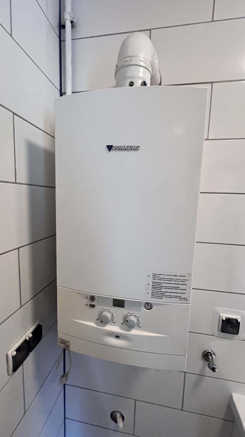 Skrajny segment szeregowca w otulinie lasów - zdjęcie 14