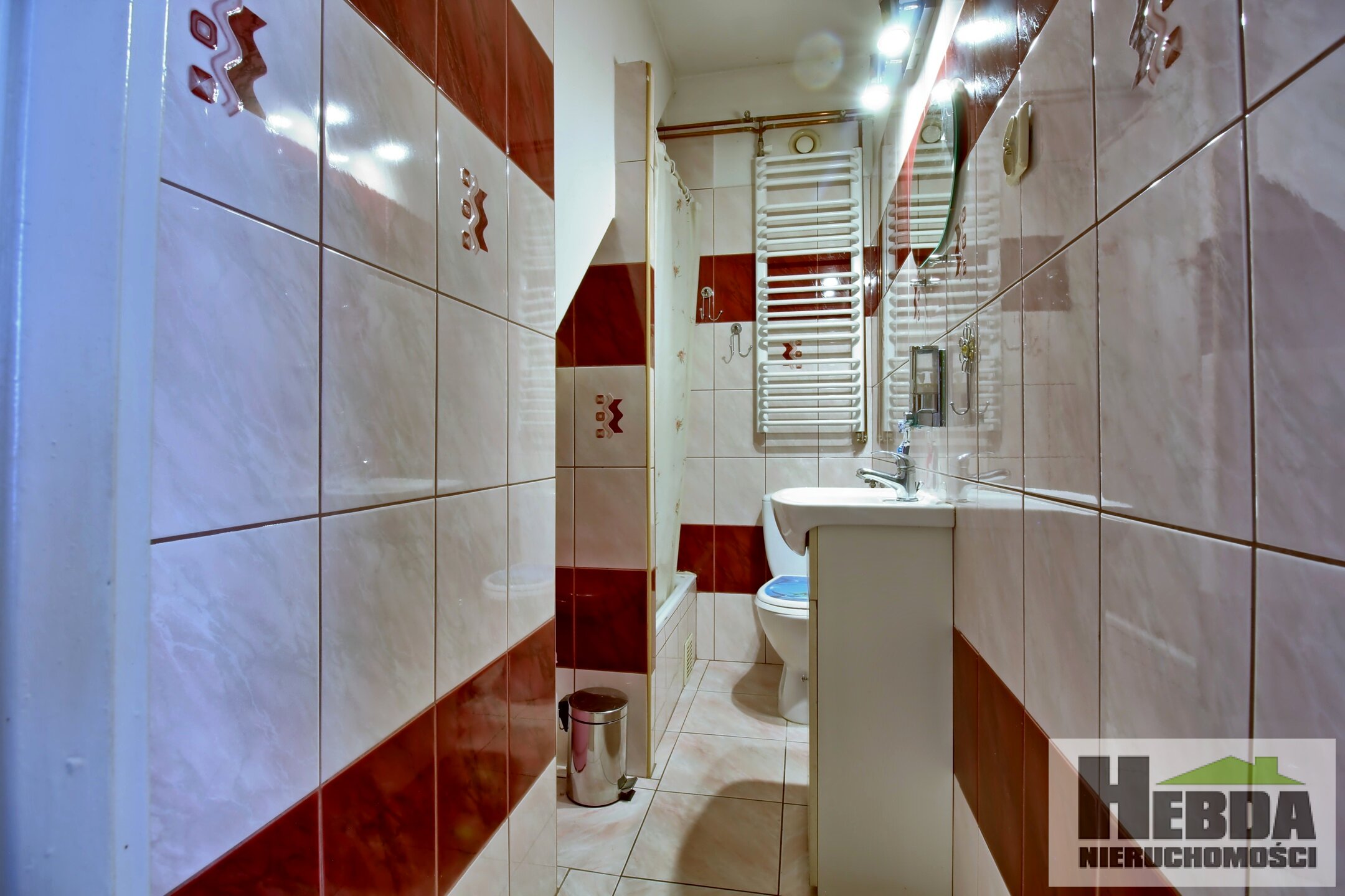 DWUPOZIOMOWY SEGMENT W ZACISZU, TUŻ PRZY TARNOWIE - Z OGRODEM I PIWNICĄ! - zdjęcie 6