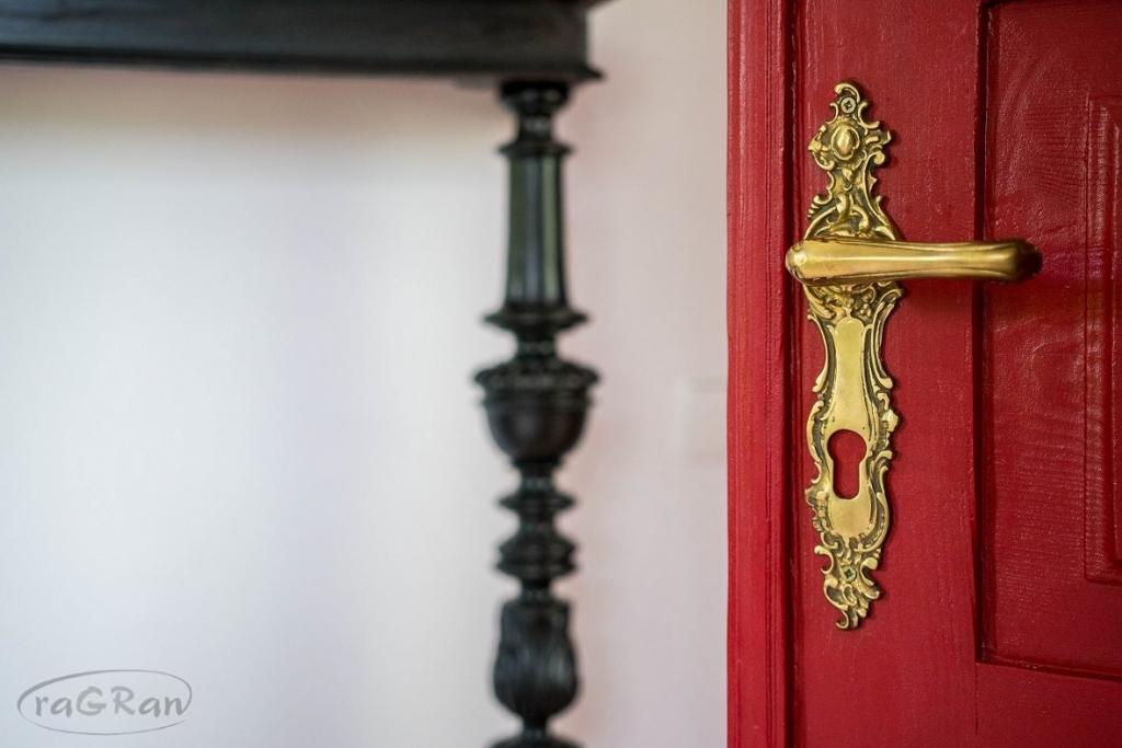 Wyjątkowy dom bdb dobrze skomunikowany z Warszawą - zdjęcie 16