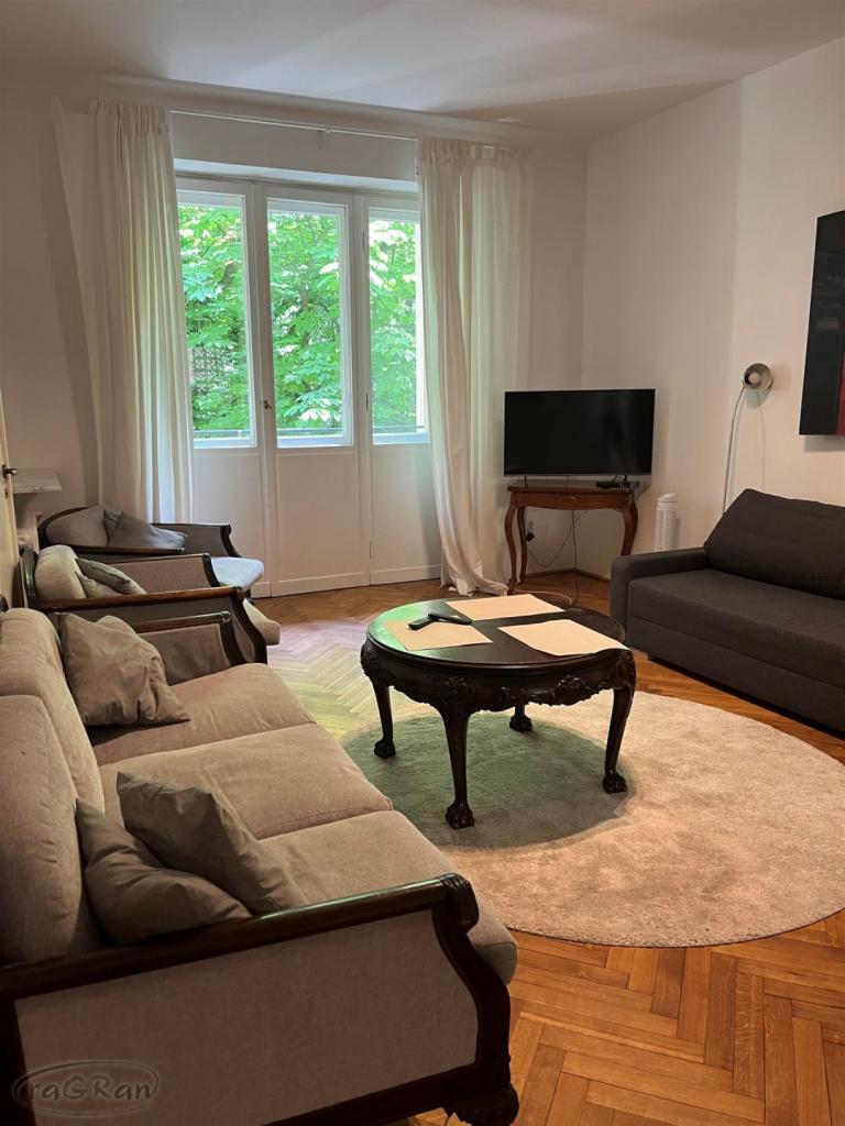 Umeblowane, dwustronne 3 -pokojowe w kamienicy - zdjęcie 1