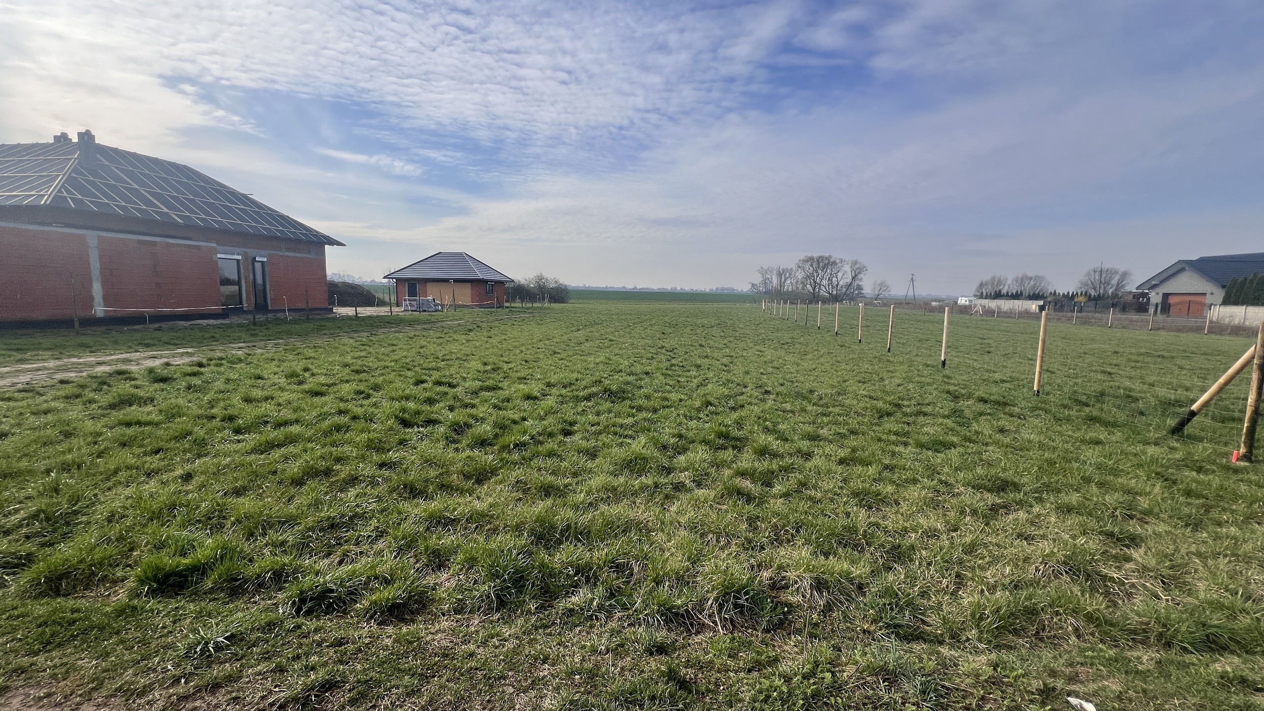 Działka budowlana w spokojnej okolicy - zdjęcie 12