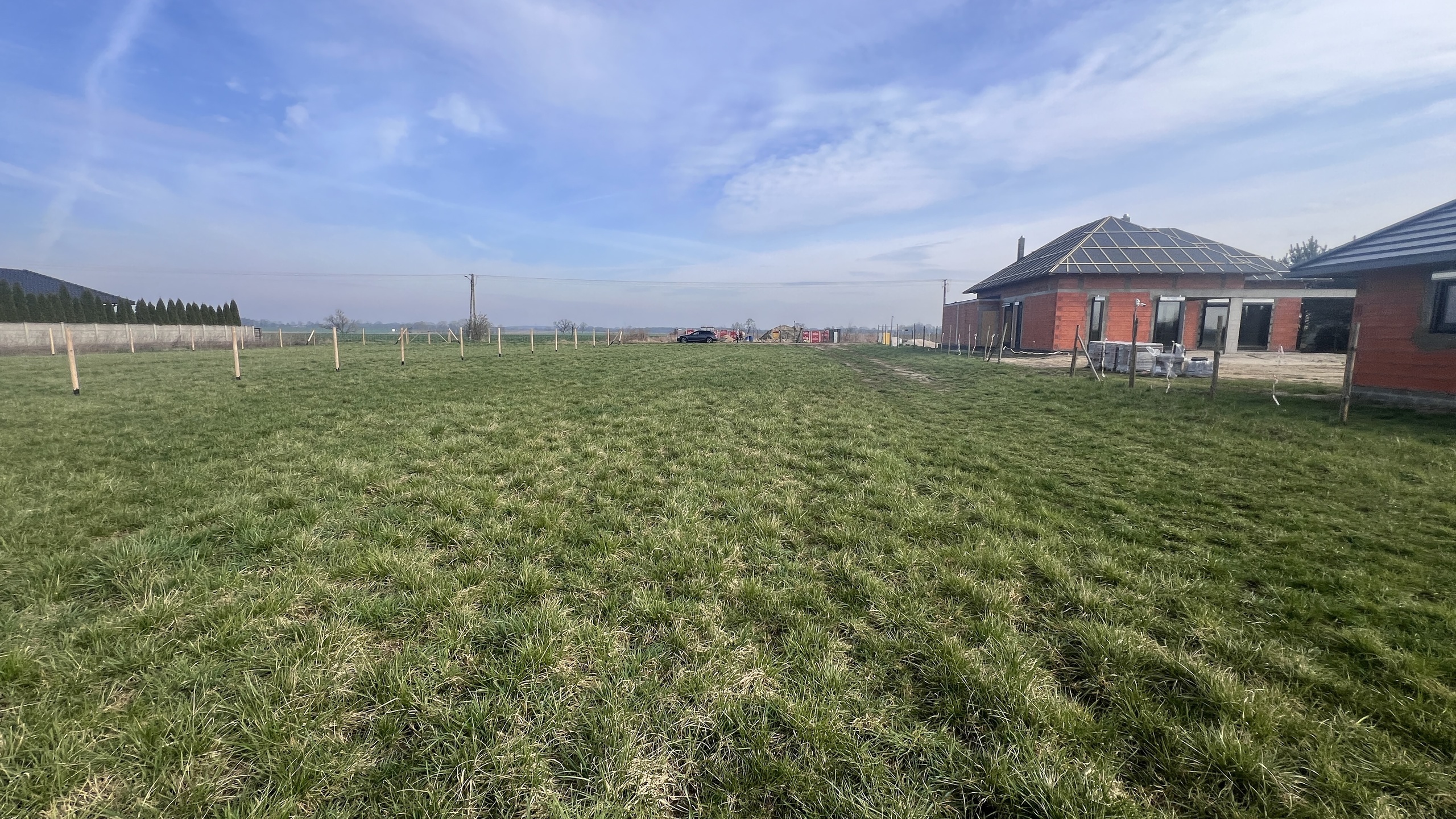 Działka budowlana w spokojnej okolicy - zdjęcie 7