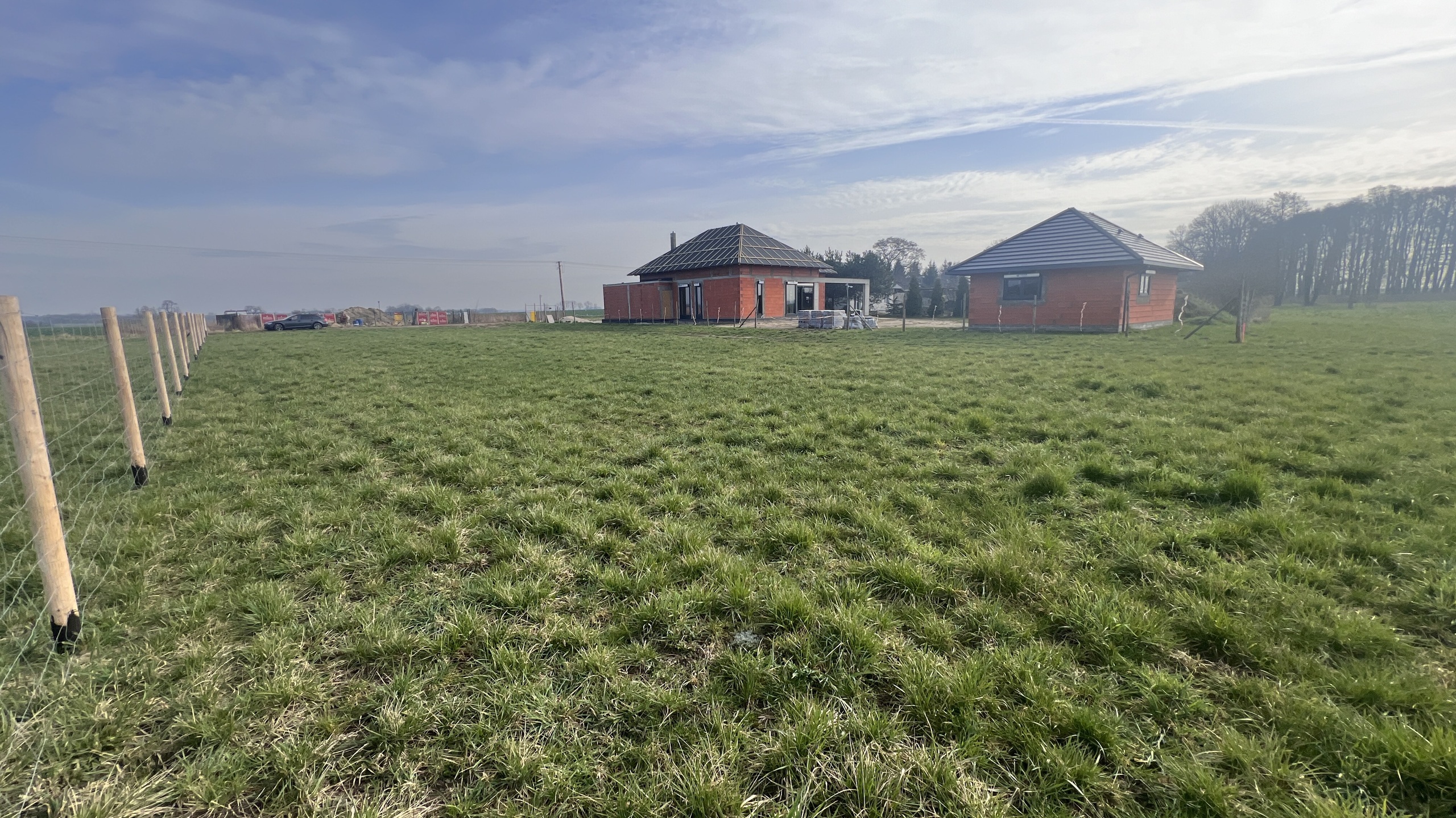 Działka budowlana w spokojnej okolicy - zdjęcie 9