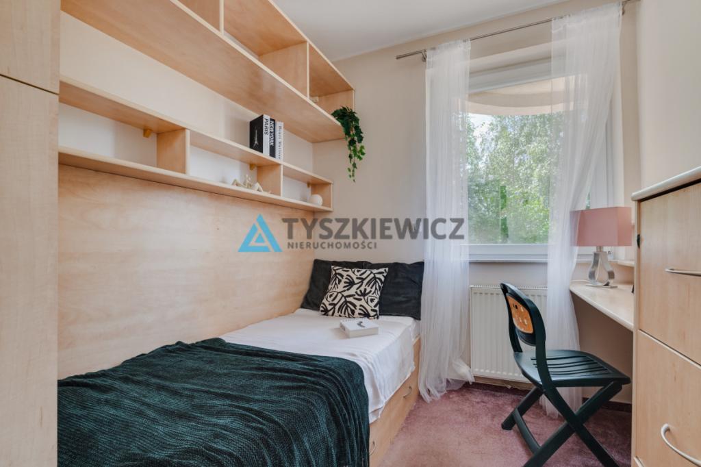 Mieszkanie 4 pokojowe z 2 tarasami i ogrodem - zdjęcie 16