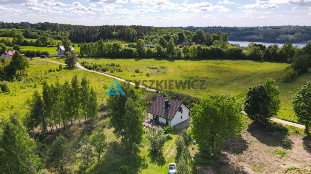 Piękna działka tuż przy jeziorze, blisko Ostrzyc - zdjęcie 2