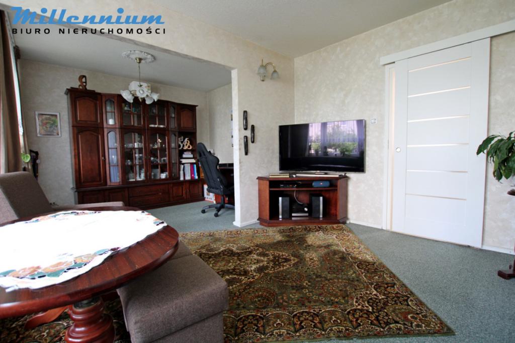 Idealne mieszkanie z loggią w spokojnej dzielnicy - zdjęcie 12