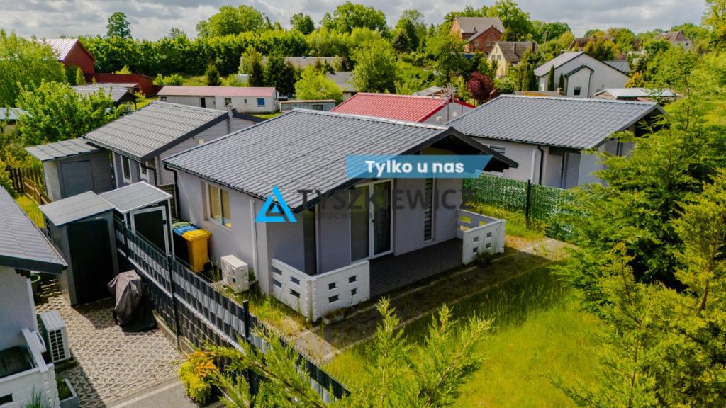 Domek rekreacyjny nad morzem w Dębinie - zdjęcie 1