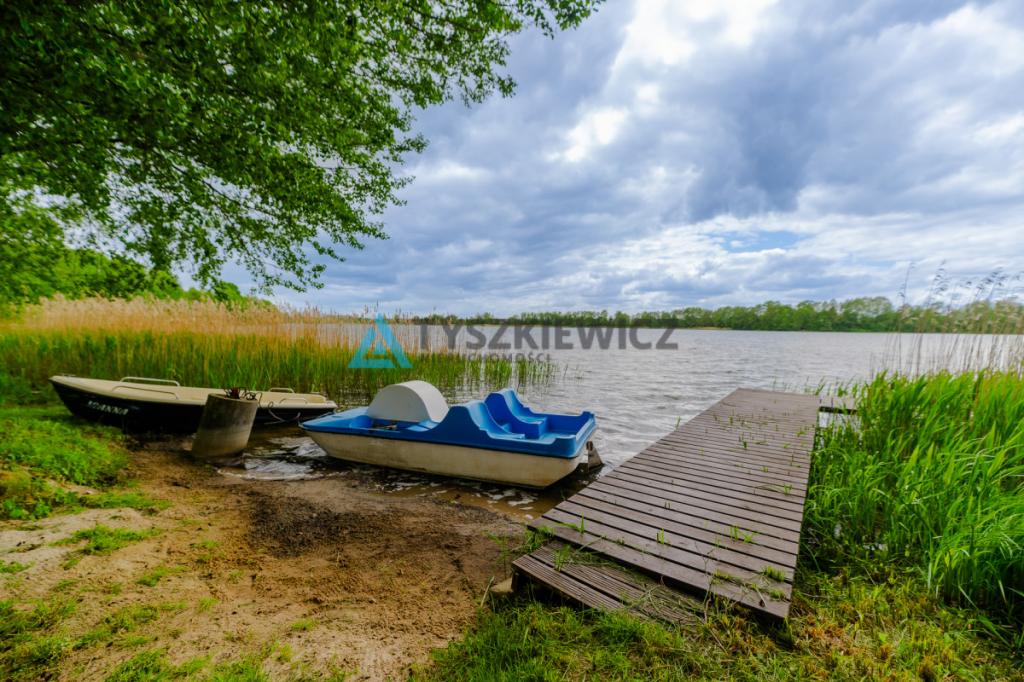 Posiadłość z dużą działką przy linii brzegowej - zdjęcie 3
