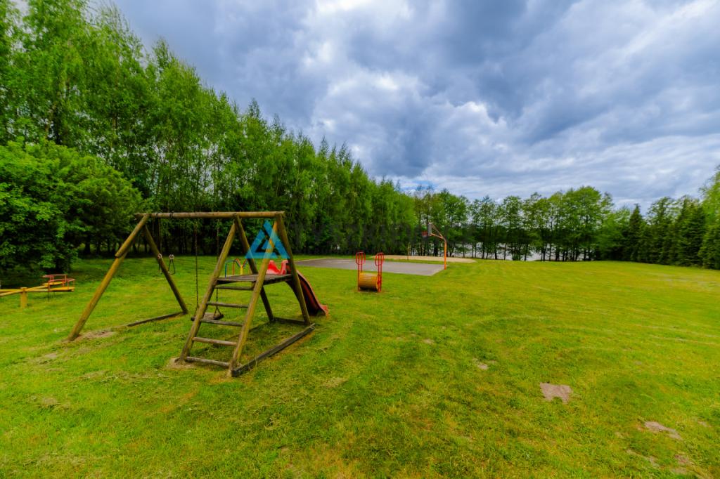 Posiadłość z dużą działką przy linii brzegowej - zdjęcie 18