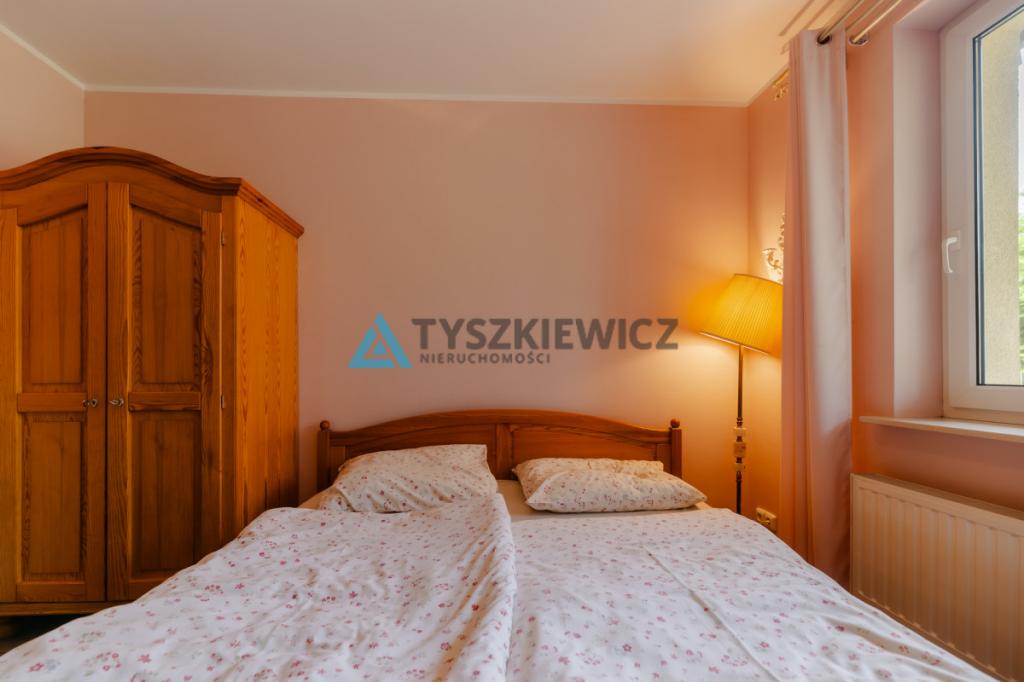 Posiadłość z dużą działką przy linii brzegowej - zdjęcie 27