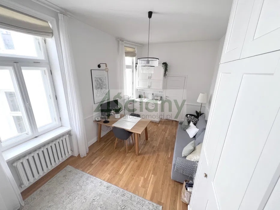Mieszkanie 22,37&nbsp;m², Warszawa, Bagatela - zdjęcie 2