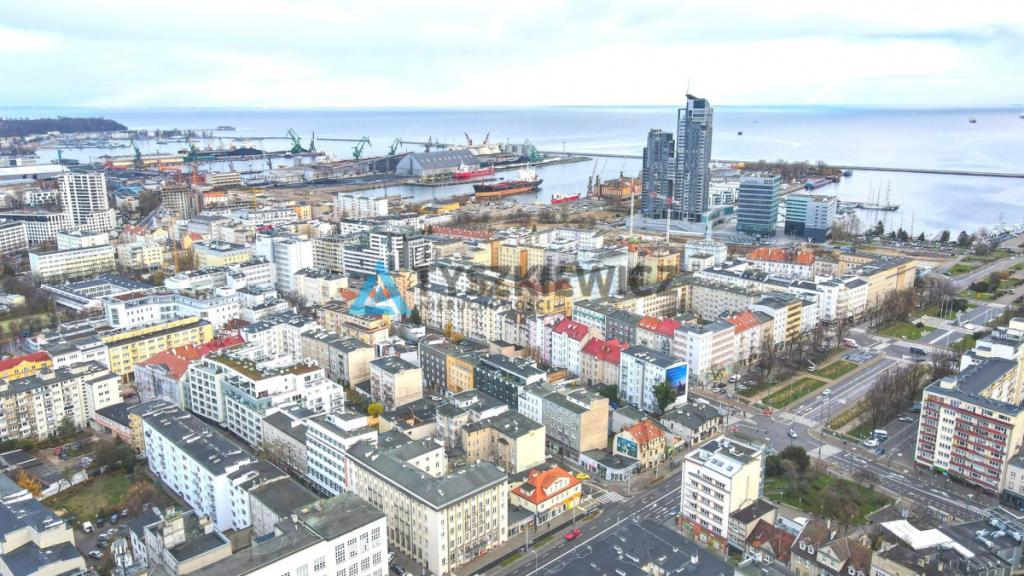 Wszędzie blisko I Parking I Schron w piwnicy - zdjęcie 22