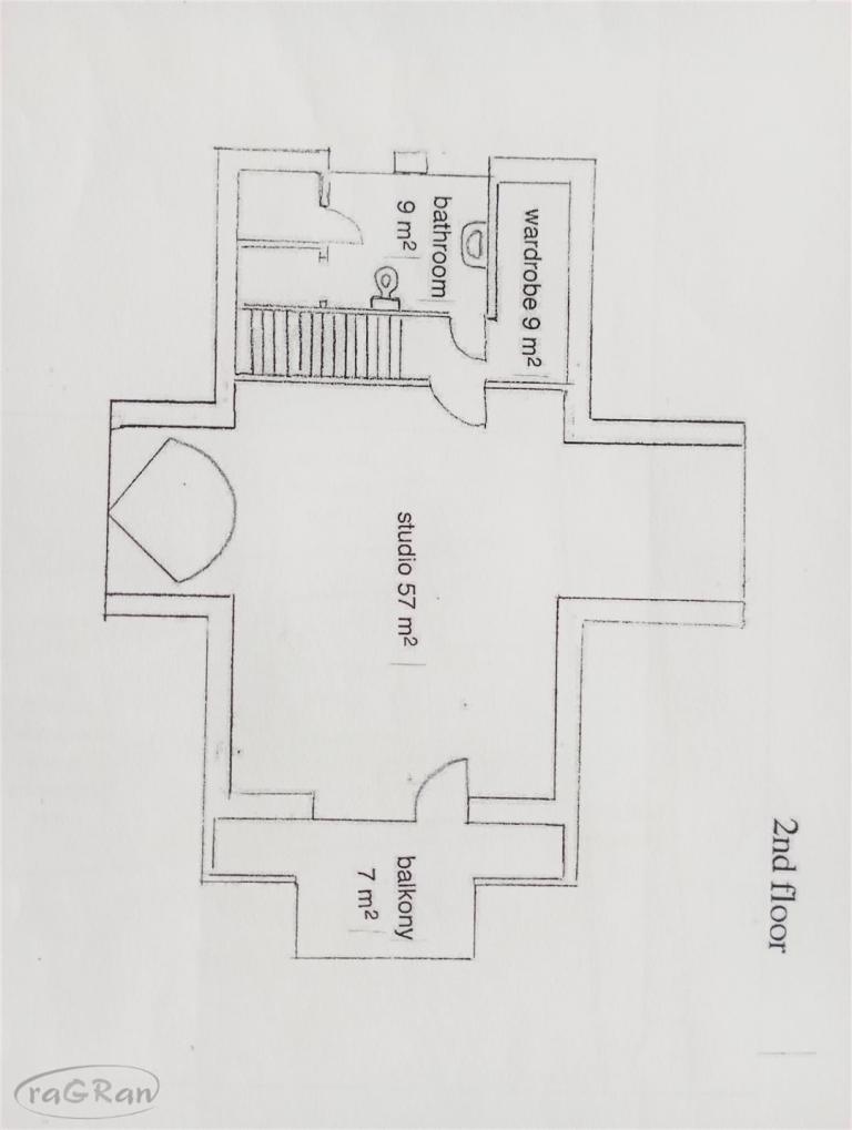 Wolnosojąca, duża rezydencja, 10 pokoi, dwa garaże - zdjęcie 14