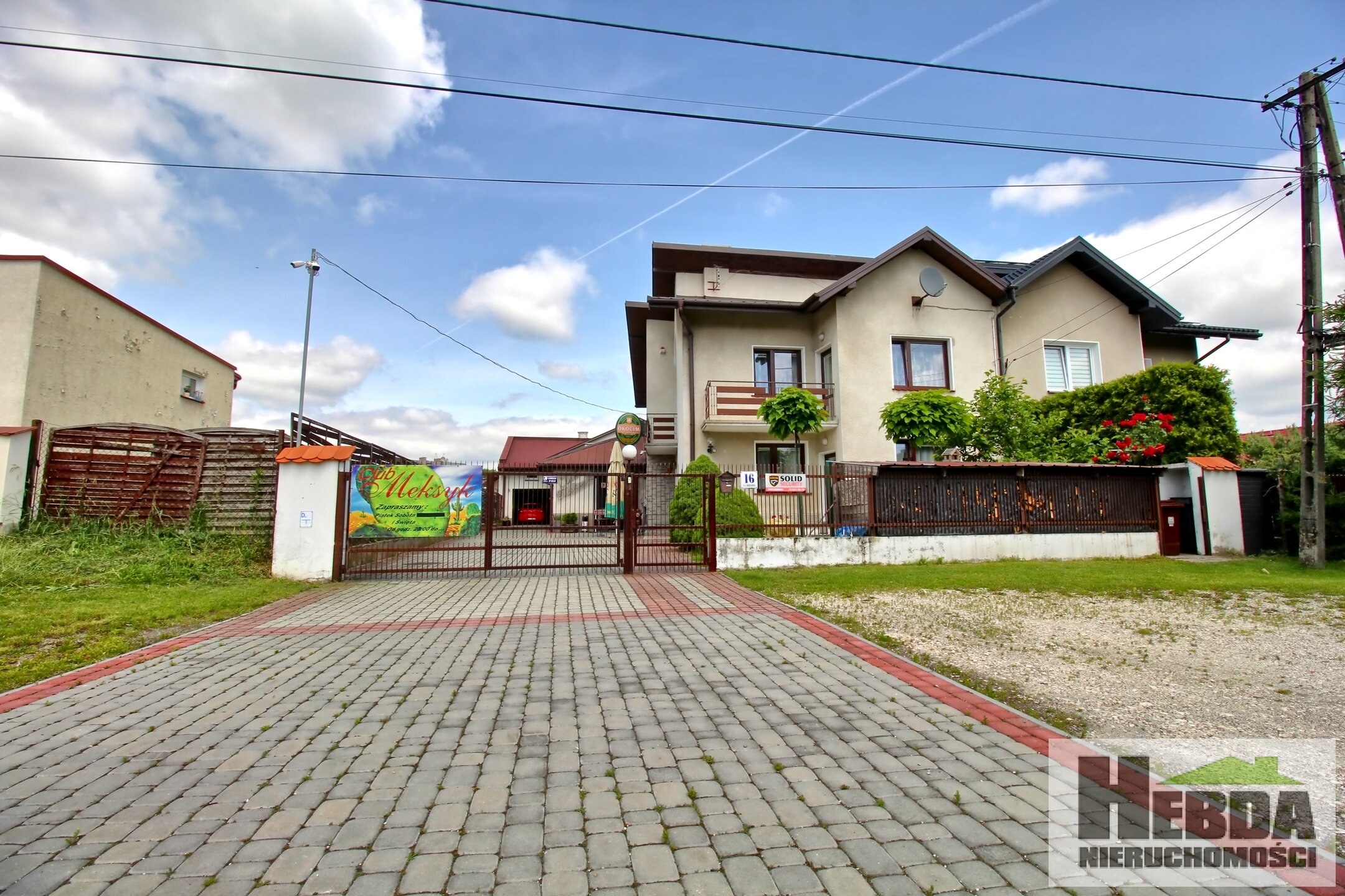 Wyjątkowa nieruchomość w Tarnowie - dom w zabudowie bliźniaczej z legendarnym lokalem usługowym "Meksyk" - zdjęcie 1