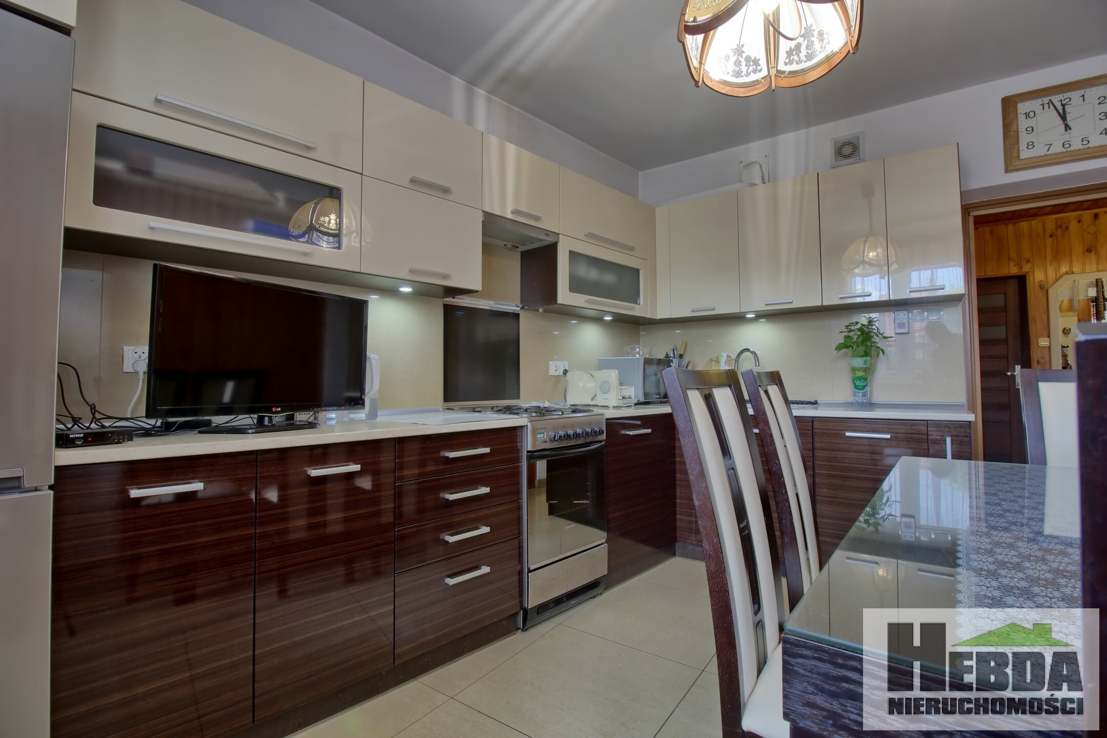 Wyjątkowa nieruchomość w Tarnowie - dom w zabudowie bliźniaczej z legendarnym lokalem usługowym "Meksyk" - zdjęcie 7