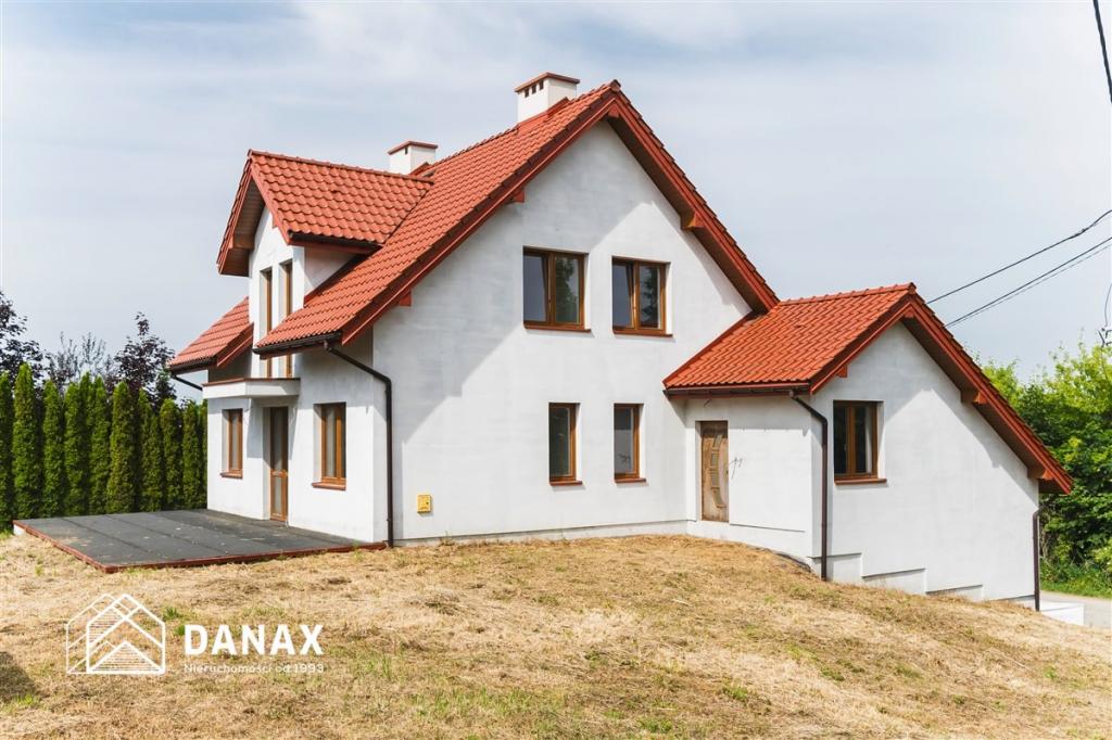 Dom 260 m², Książniczki - zdjęcie 1