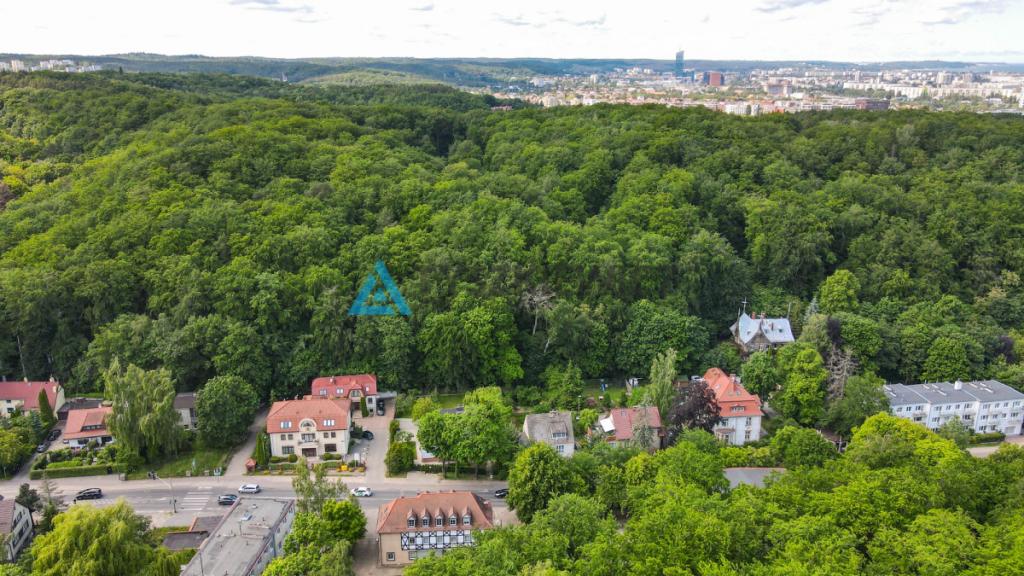 Działka 990m2 z domem, tuż przy lesie. - zdjęcie 13