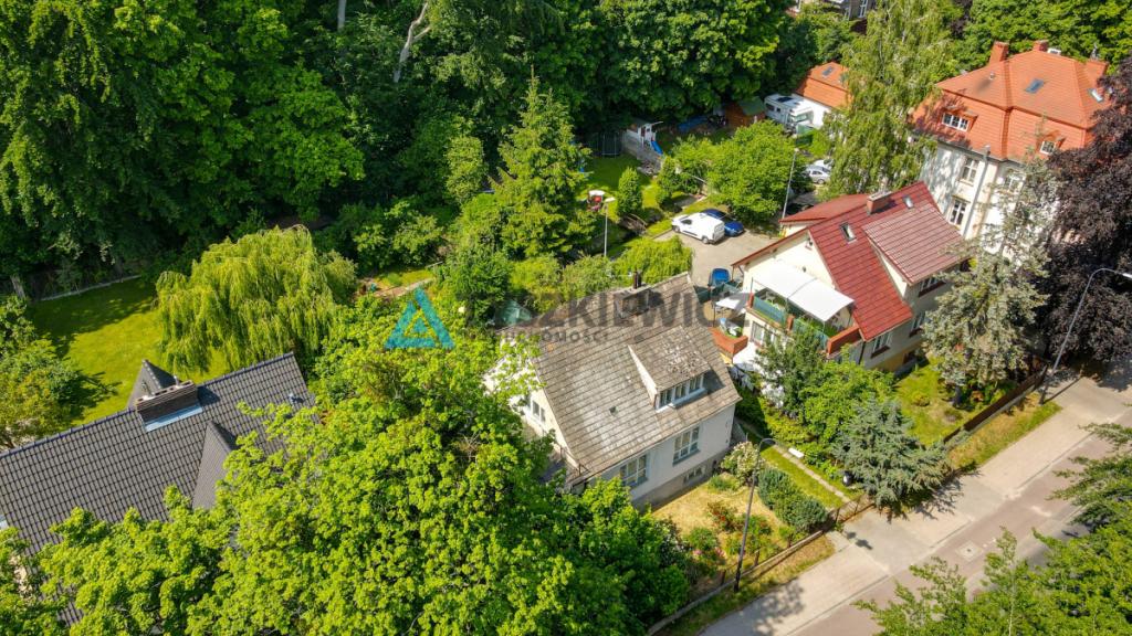 Działka 990m2 z domem, tuż przy lesie. - zdjęcie 12