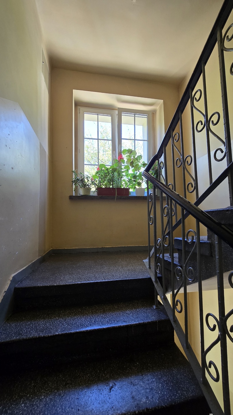 Przestronna kawalerka do sprzedaży w niskim bloku na Koszutce! - zdjęcie 16