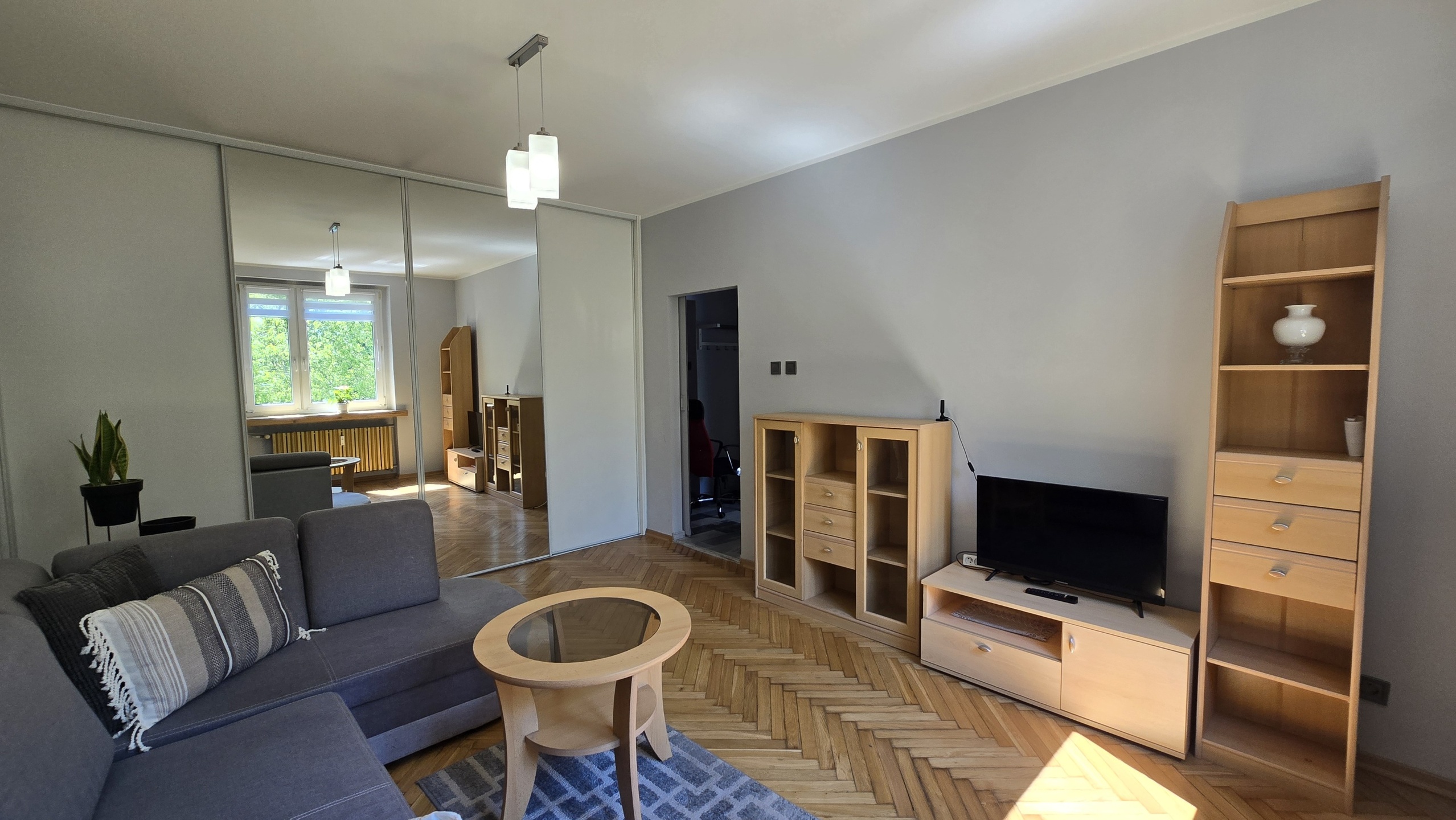 Przestronna kawalerka do sprzedaży w niskim bloku na Koszutce! - zdjęcie 7