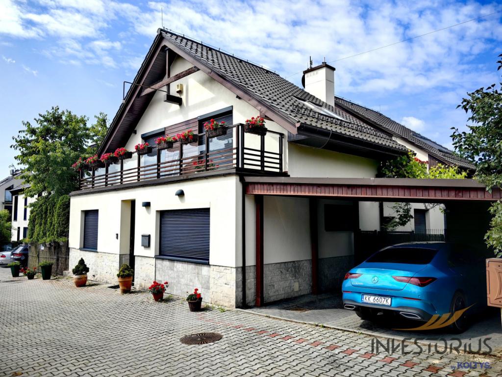 DOM 200M2 BLISKO CENTRUM/GOTOWY DO ZAMIESZKANIA - zdjęcie 1