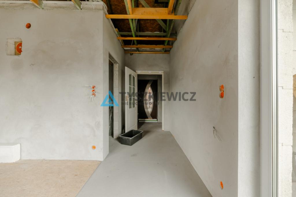 Dom na przedmieściach - stan surowy zamknięty - zdjęcie 4