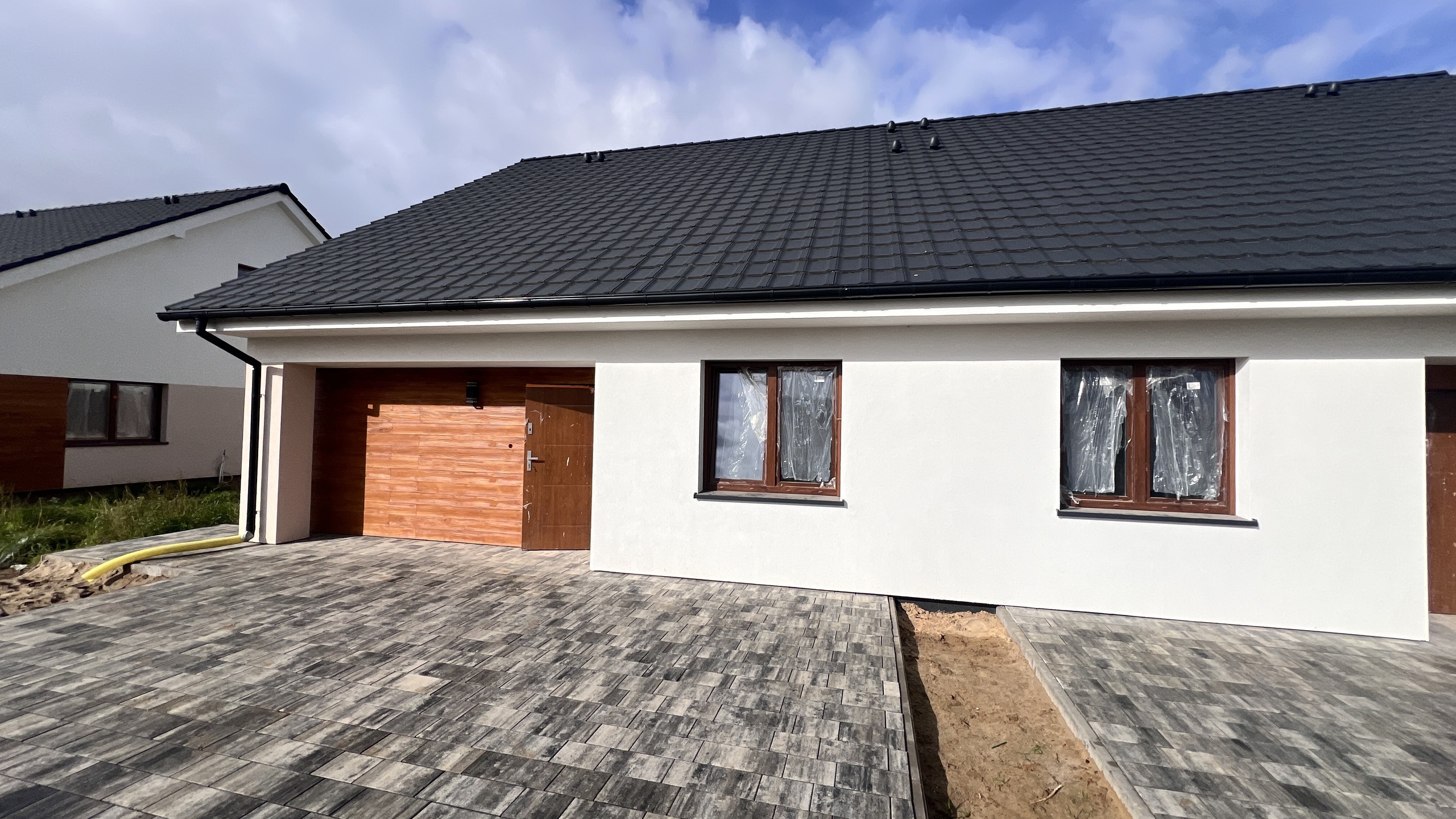 Nowe kameralne osiedle domów jednorodzinnych 2 km od Śremu - zdjęcie 3