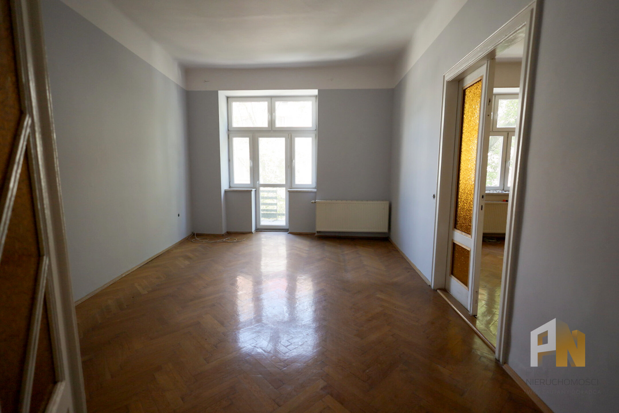 Kamienica w centrum miasta - zdjęcie 7