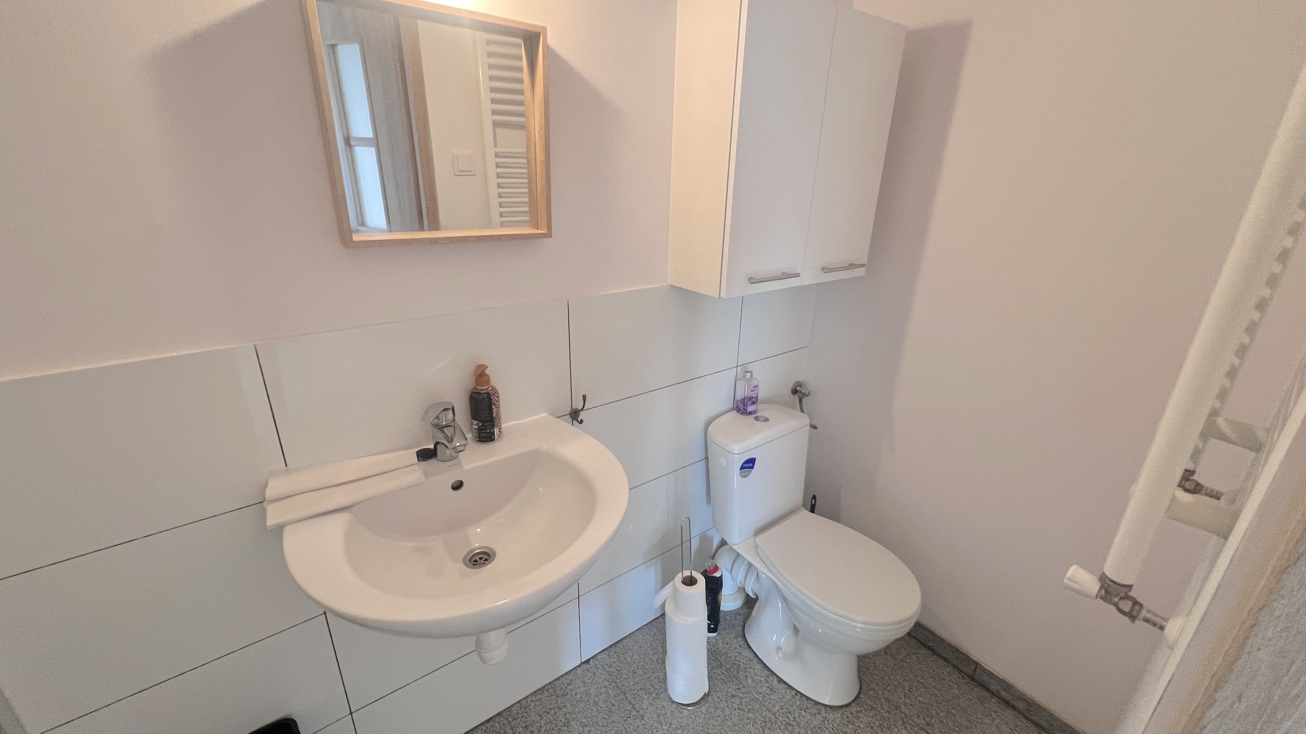 Dom po generalnym remoncie w widocznym miejscu - zdjęcie 10