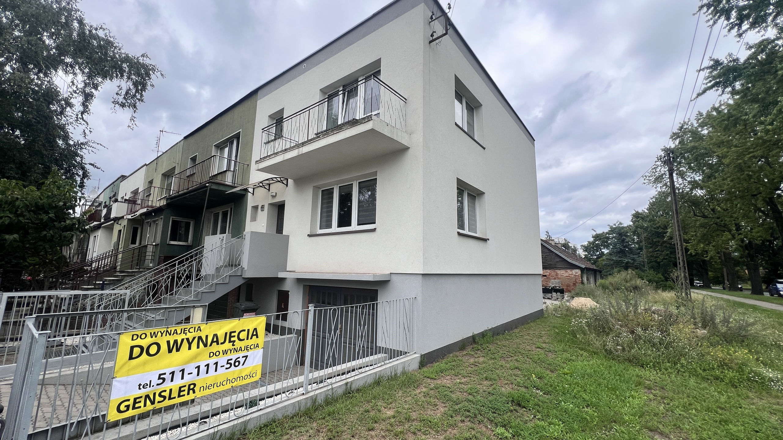 Dom po generalnym remoncie w widocznym miejscu - zdjęcie 3