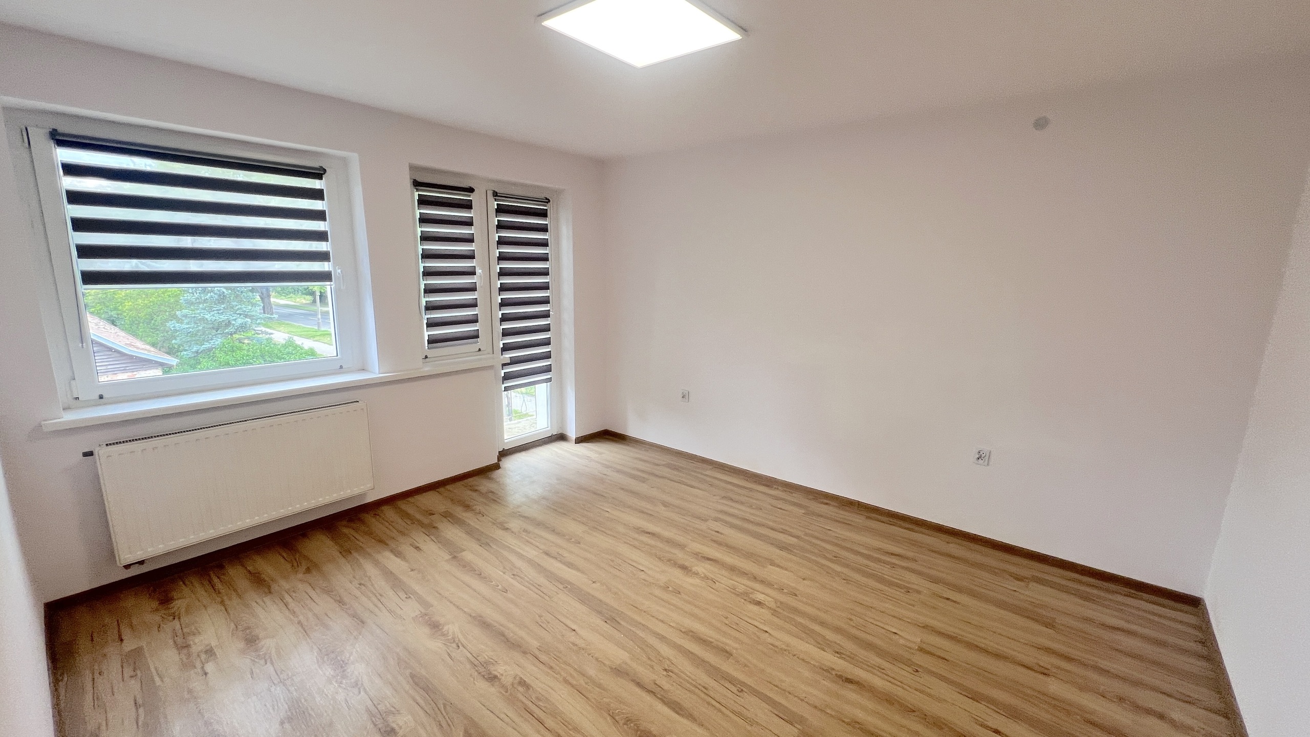 Dom po generalnym remoncie w widocznym miejscu - zdjęcie 14