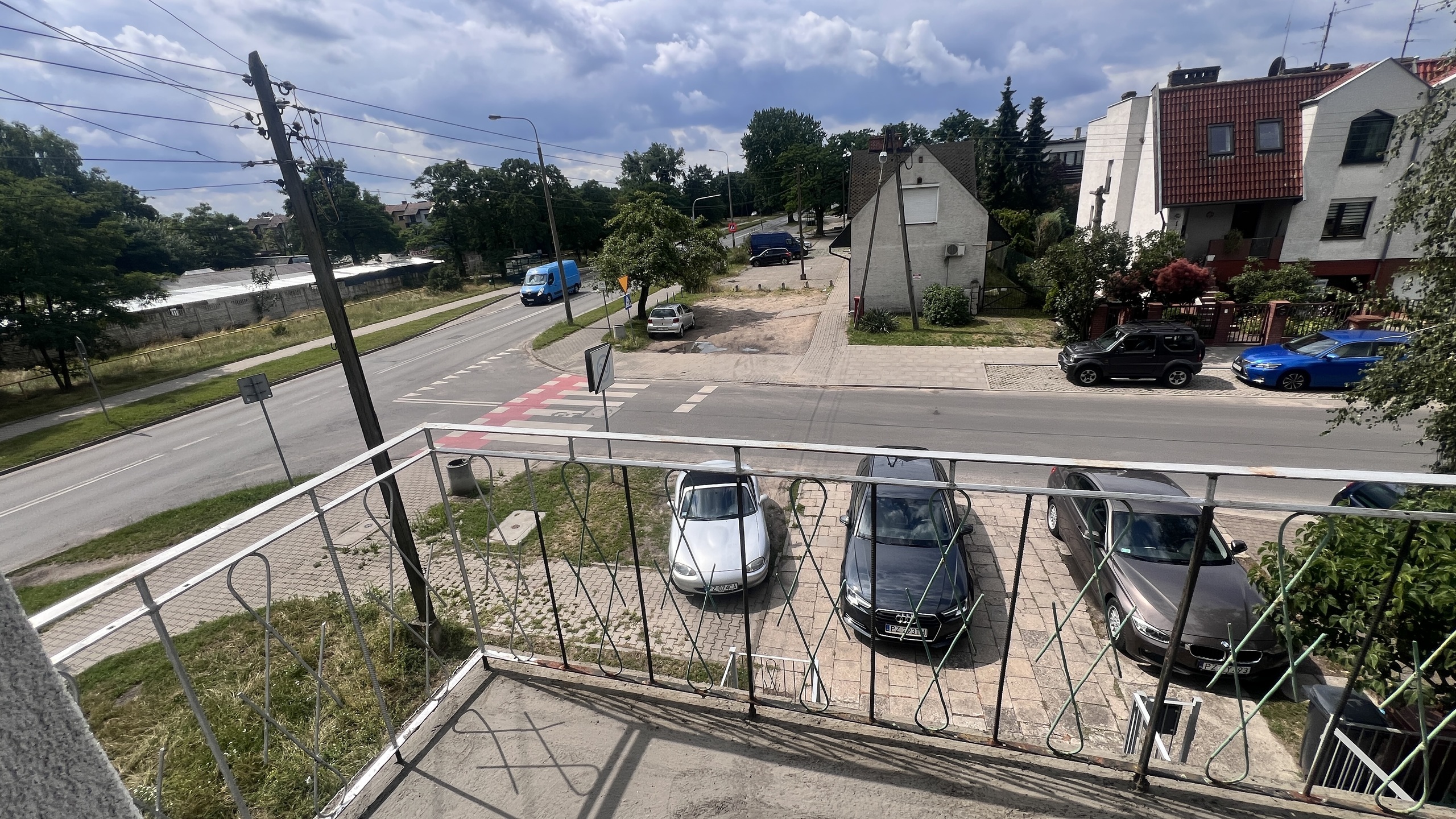 Dom po generalnym remoncie w widocznym miejscu - zdjęcie 17