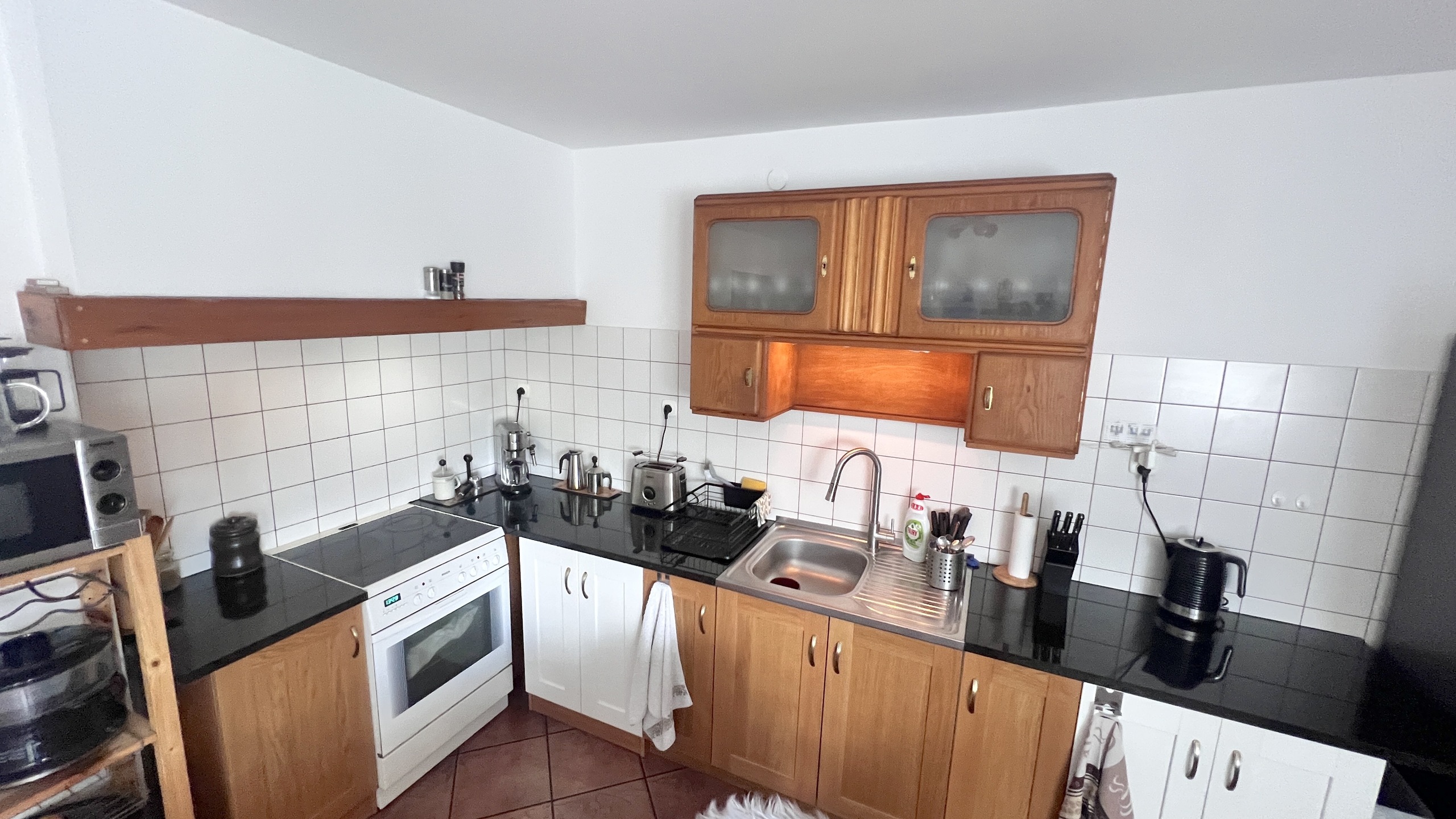 Przestronny dom w doskonałej lokalizacji z potencjałem inwestycyjnym - zdjęcie 7