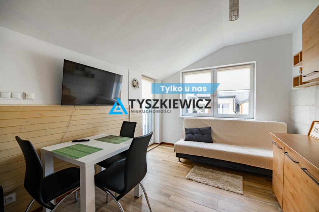 Dwupoziomowy lokal z tarasem nad morzem - zdjęcie 1