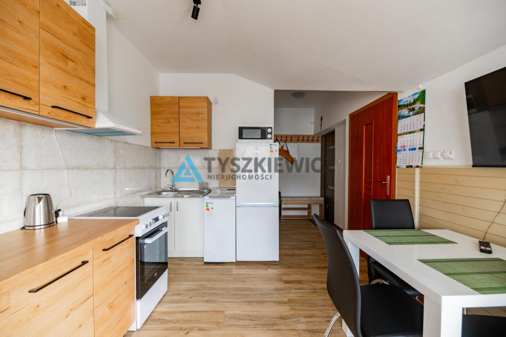 Dwupoziomowy lokal z tarasem nad morzem - zdjęcie 12