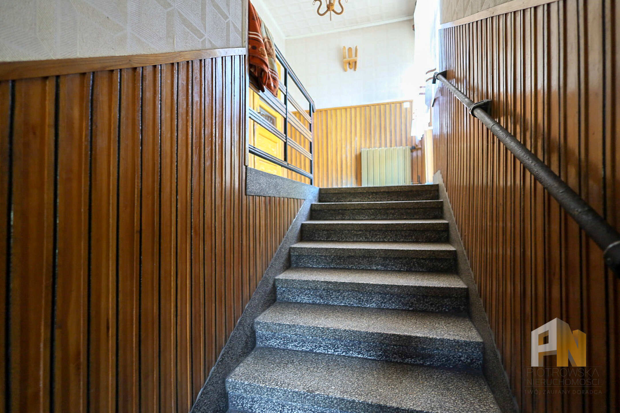 Dom z zabudowaniami i 70 arów działki - zdjęcie 8