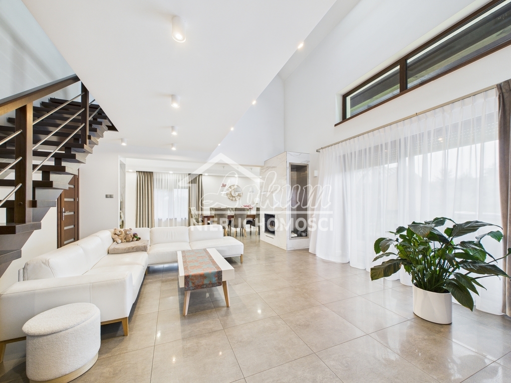 Dom 285&nbsp;m², Czepino - zdjęcie 2