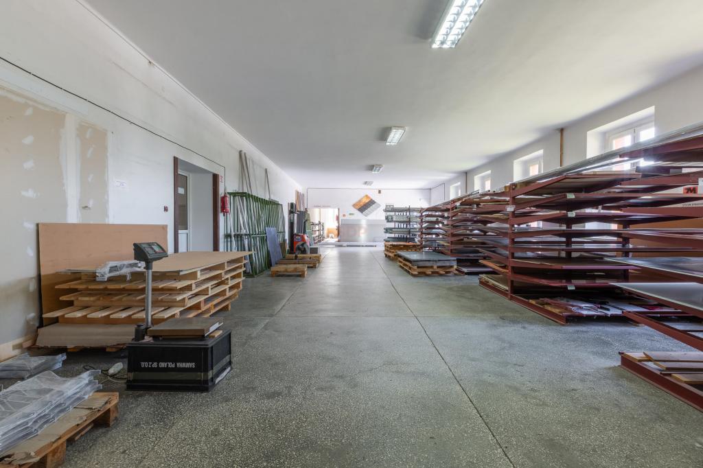 Lokal usługowy na sprzedaż, 2072 m², Legnica, Kawaleryjska - zdjęcie 9