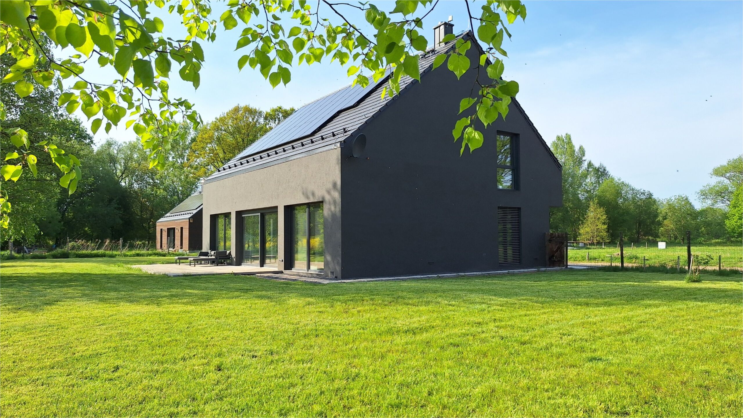 nowoczesny, nowy dom koło Świdnicy - zdjęcie 1