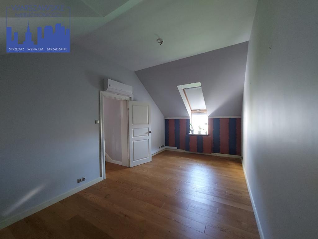 Przytulny dom w centrum Józefosławia - zdjęcie 8