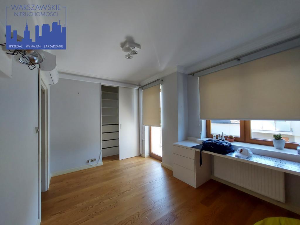 Przytulny dom w centrum Józefosławia - zdjęcie 12