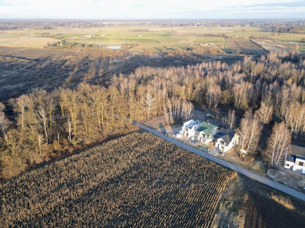 piękny dom w lesie, garaż , blisko PKP - zdjęcie 13