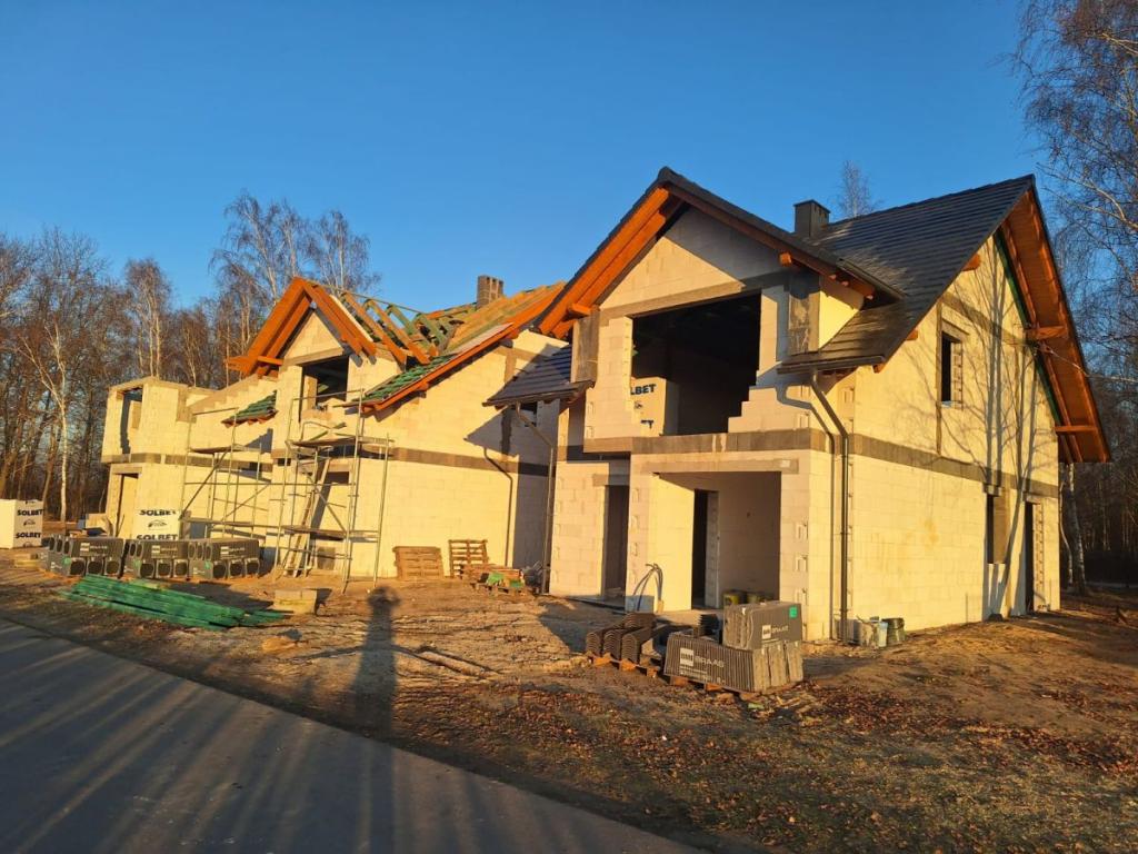 piękny dom w lesie, garaż , blisko PKP - zdjęcie 6