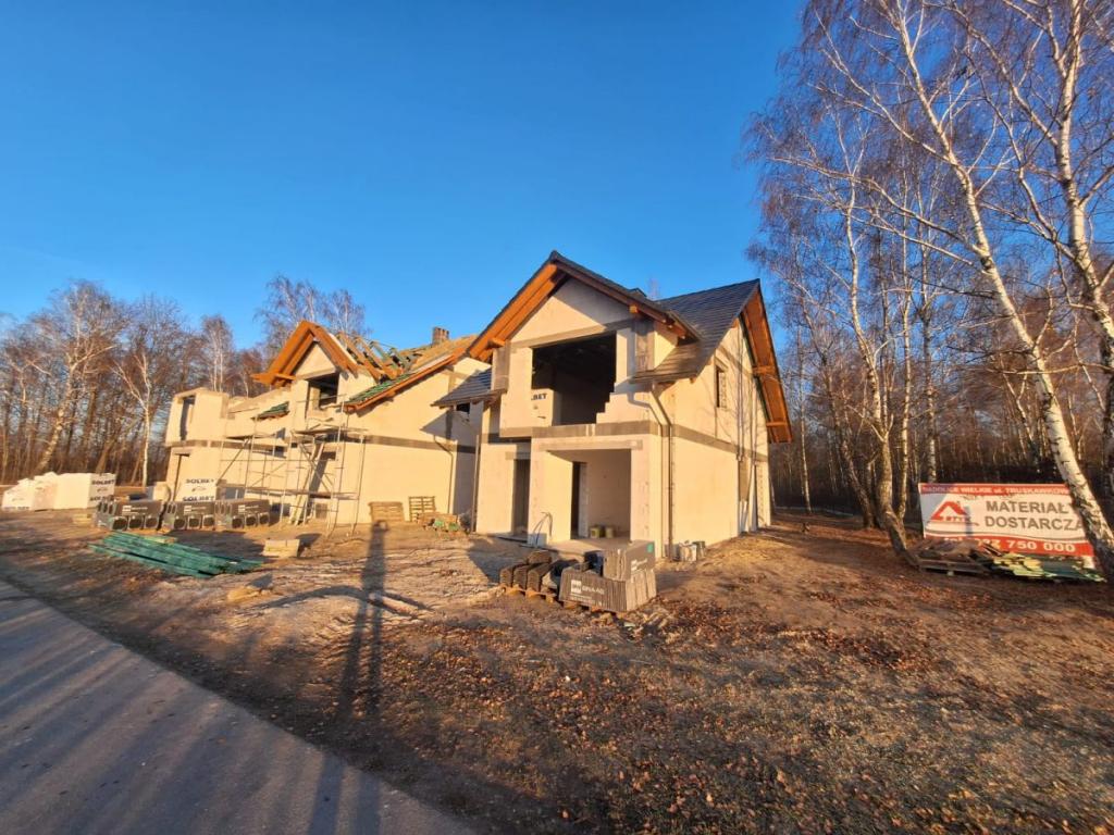 piękny dom w lesie, garaż , blisko PKP - zdjęcie 5