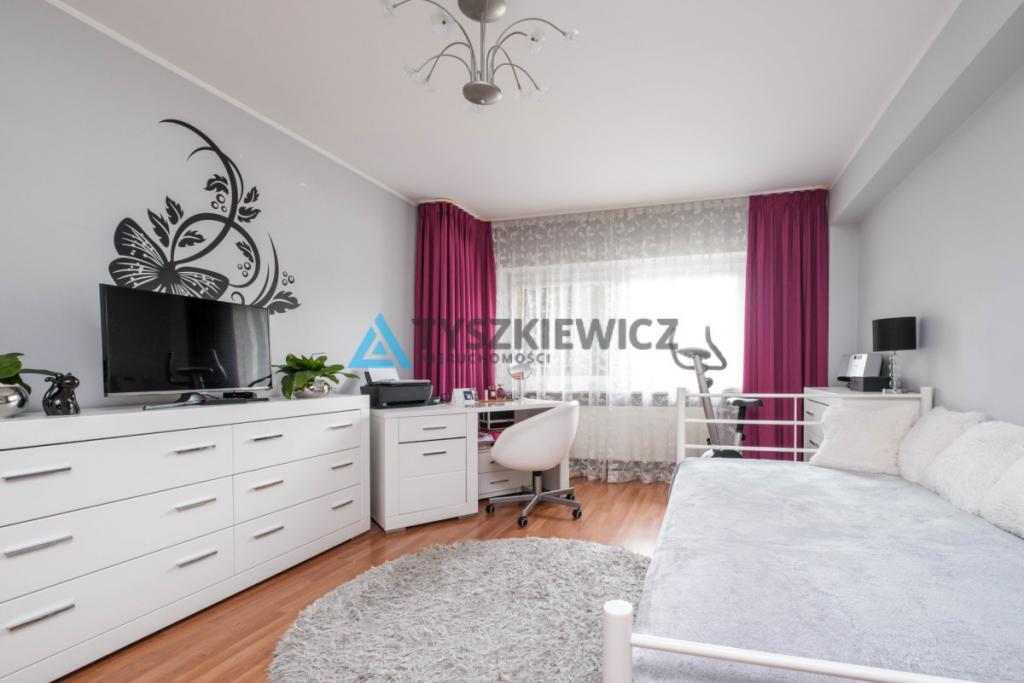Dom z dwoma lokalami i osobnymi wejściami - zdjęcie 25
